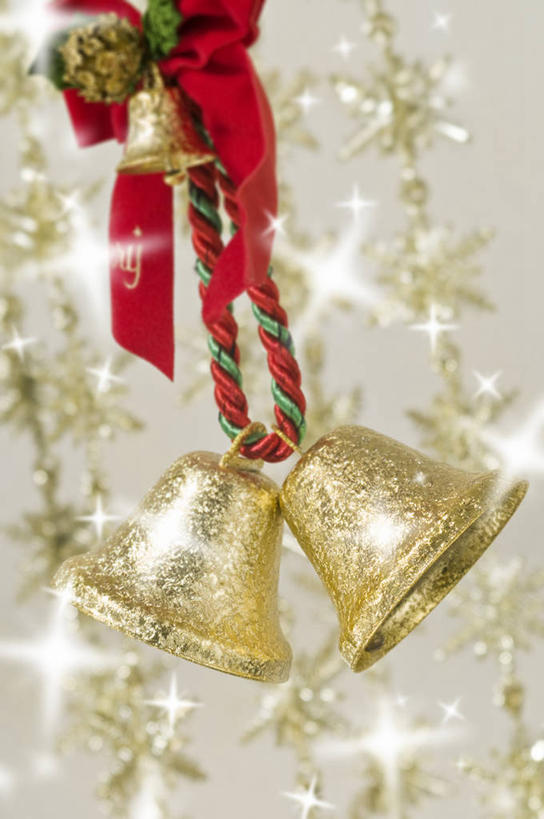 无人,竖图,室内,白天,正面,数码,科技,金属制品,圣诞节,阴影,节日,朦胧,模糊,庆祝,装饰,网络,金属,铃铛,丝绸,丝带,缎带,高光,几何,计算机图形,合成,文化,绸带,蝴蝶结,庆典,金色,纪念,华丽,修饰,点缀,电脑合成图,数码合成图,合成图,写实,具体,具象,衬托,美观,雅致,雅观,圣诞铃铛,铜制,彩图