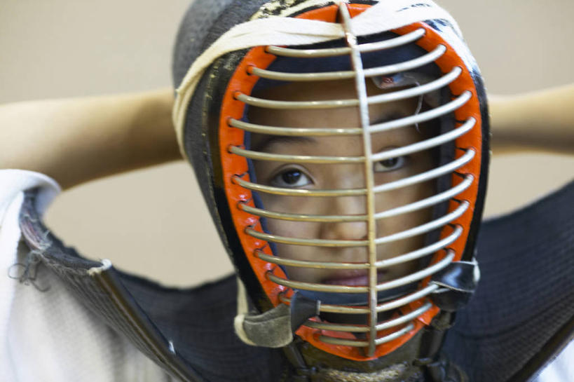 东方人,儿童,脸,头,脸颊,手,一个人,站,横图,室内,特写,白天,正面,运动服,锻炼,纯洁,比赛,运动,武术,帽子,亚洲,双手,仅一个女性,仅一个人,阴影,服装,朦胧,模糊,反射,头盔,影子,注视,黄种人,文化,小孩,衣服,安全帽,观察,看,站着,仅一个小孩,手部,可爱,童年,童趣,服饰,观看,环境,察看,衣着,格斗,剑道,穿着,关注,童真,烂漫,无邪,东亚文化,礼法,修行,一顶,剑术,衣饰,格斗技,体育剑道,现代剑道,竞技,体育,天真,女孩,女人,女性,亚洲人,孩子,头部,脸部,脸蛋,面部,站立,半身,彩图,健身,女生,运动装