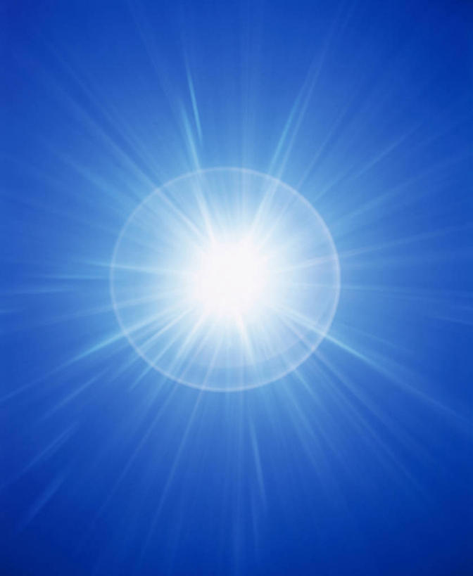 无人,竖图,室外,白天,正面,数码,科技,光晕,阴影,蓝色背景,梦幻,发光,光束,光线,网络,圆形,光亮,高光,几何,计算机图形,合成,蓝色,蓝天,天空,阳光,天,气象,电脑合成图,数码合成图,未来,合成图,环形,发亮,憧憬,写实,具体,具象,日晕,太阳光晕,彩图