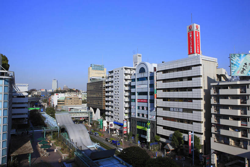 无人,高楼大厦,商店,横图,室外,白天,正面,购物,度假,消费,美景,植物,城市风光,超市,城市,大厦,道路,建筑,路,摩天大楼,商场,公路,汽车,东京,日本,亚洲,阴影,光线,影子,景观,交通,娱乐,车,树,树木,蓝色,绿色,蓝天,天空,阳光,自然,交通工具,轿车,天,享受,休闲,景色,放松,金融,百货,生长,晴朗,成长,载具,选购,贸易,百货公司,东亚,本州,万里无云,关东地方,本州岛,日本国,东京都,血拼,晴空,晴空万里,马路,彩图,大楼,高层建筑,高楼,购物商场,购物中心,摩天楼,商业中心,世田谷区,二子玉川站