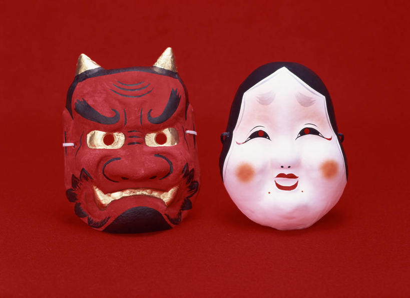 东方人,无人,横图,室内,特写,白天,正面,静物,亚洲,红色背景,日本文化,艺术,假面具,面具,黄种人,文化,传统,摄影,影棚,亚洲人,彩图,影棚拍摄,拍摄,鬼面,鬼形脸谱,能剧面具,能面