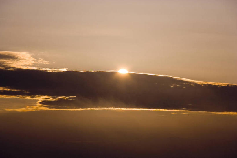 无人,横图,室外,特写,白天,仰视,日出,美景,太阳,北海道,日本,亚洲,景观,朝霞,晨曦,黎明,阳光,自然,景色,自然风光,东亚,日本国,北海道地方,北海道岛,上富良野町,道北,朝阳,彩图,低角度拍摄,卯时,破晓,日始,空知郡,上川综合振兴局,振兴局,上川支厅