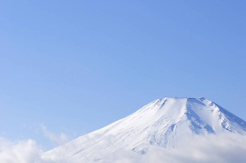 无人,横图,室外,白天,正面,旅游,度假,火山,美景,山,雪,雪山,大雪,富士山,日本,亚洲,阴影,光线,影子,冰,积雪,景观,山峰,雪景,冬季,冬天,山峦,娱乐,蓝色,蓝天,天空,阳光,自然,天,享受,休闲,景色,放松,寒冷,晴朗,冰冷,自然风光,东亚,本州,万里无云,本州岛,日本国,中部地方,山梨,山梨县,严寒,冰凉,酷寒,凛冽,凛凛,极冷,活火山,晴空,晴空万里,彩图,山中湖村