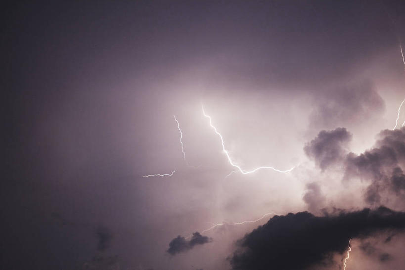 无人,横图,室外,白天,仰视,美景,闪电,景观,乌云,云,阴天,云朵,云彩,天空,自然,天,景色,昏暗,阴沉,自然风光,打雷,雷,打闪,彩图,低角度拍摄