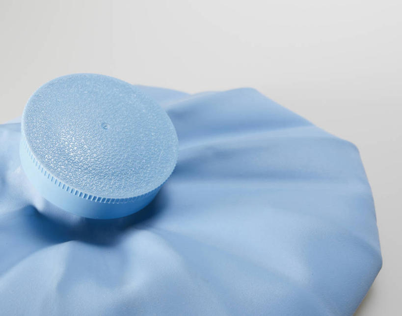 无人,横图,室内,特写,白天,白色背景,正面,静物,阴影,反射,影子,冷冻,一个,蓝色,摄影,影棚,单个,卫生,冰袋,介质,方便,新颖,彩图,影棚拍摄,拍摄