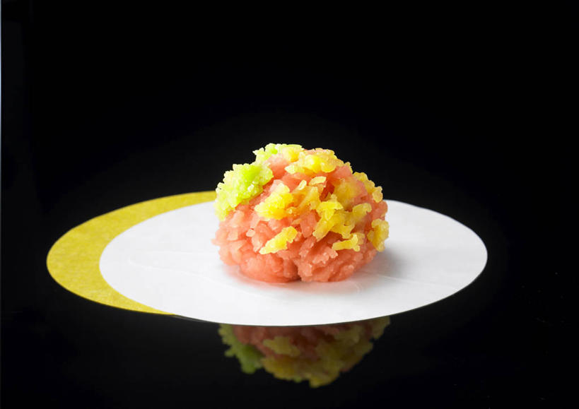 点心,无人,横图,室内,特写,白天,正面,烹饪,餐具,阴影,黑色背景,反射,碟子,盘,影子,日本料理,料理,食品,菜肴,美食,食物,一个,盘子,碟,日式料理,日式,摄影,佳肴,影棚,单个,彩图,影棚拍摄,拍摄