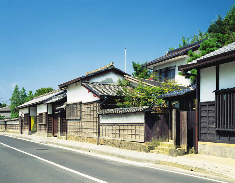 无人,家,横图,室外,白天,正面,度假,美景,植物,城市风光,城市,道路,路,公路,日本,亚洲,阴影,光线,影子,房屋,屋子,景观,公寓,分界线,停车线,交通,娱乐,洋房,楼房,住宅,树,树木,蓝色,绿色,蓝天,天空,阳光,自然,天,享受,休闲,景色,放松,生长,晴朗,成长,松江,车行道,车行道分界线,标线,东亚,车行线,本州,万里无云,本州岛,日本国,中国地方,县厅,岛根,岛根县,晴空,晴空万里,马路,彩图,房子,松江市