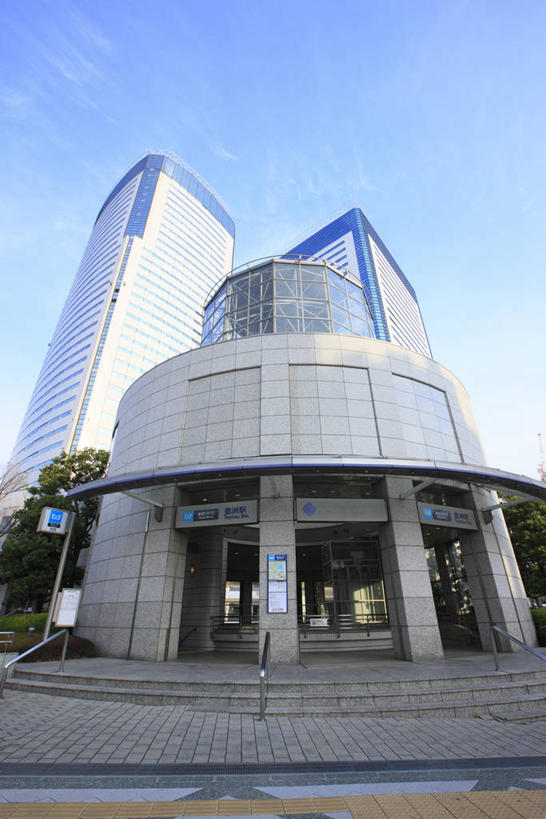 无人,高楼大厦,竖图,室外,白天,仰视,度假,美景,植物,楼梯,城市风光,城市,大厦,建筑,摩天大楼,车站,东京,日本,亚洲,阴影,光线,影子,阶梯,景观,站台,江东区,娱乐,建设,月台,台阶,树,树木,蓝色,绿色,蓝天,天空,阳光,自然,天,享受,休闲,景色,放松,生长,晴朗,成长,东亚,本州,万里无云,关东地方,本州岛,日本国,东京都,晴空,晴空万里,彩图,低角度拍摄,大楼,高层建筑,高楼,摩天楼,丰洲,丰洲站