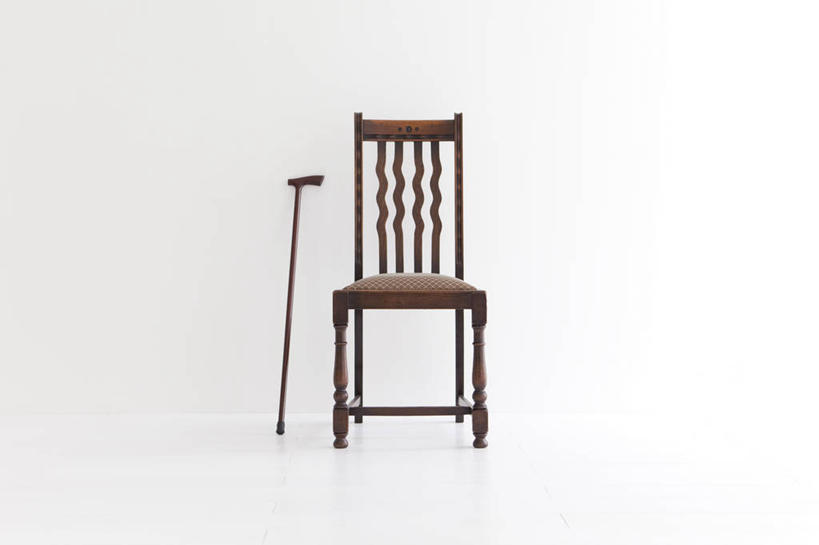 无人,横图,室内,白天,白色背景,正面,静物,椅子,工具,木椅,一个,器械,摄影,影棚,单个,拐杖,手杖,医疗器械,辅助设备,彩图,影棚拍摄,拍摄