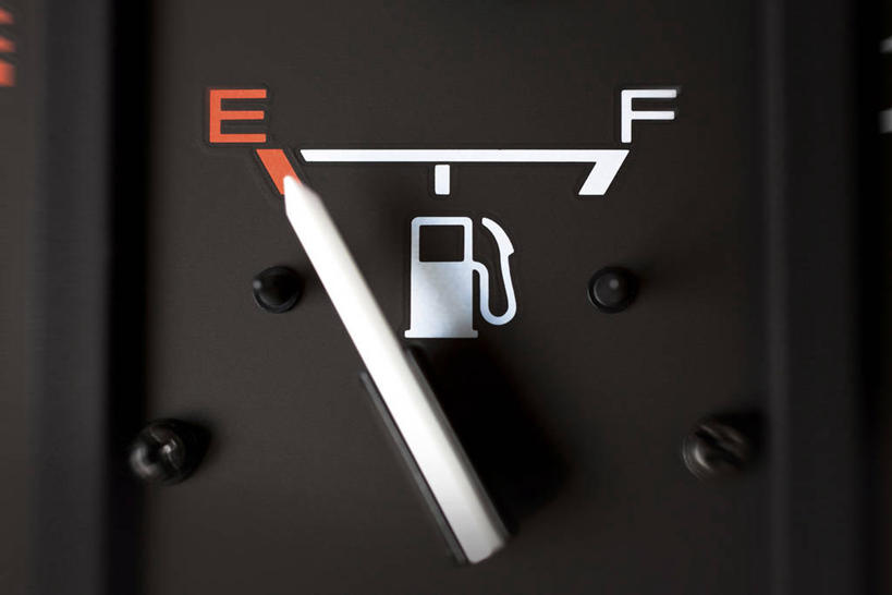 无人,横图,室内,特写,白天,正面,静物,阴影,反射,英文,标志,文字,影子,字符,字母,指针,标识,加油站,英文字母,仪表盘,仪表,彩图,补充站,公共加油站,汽车加油站