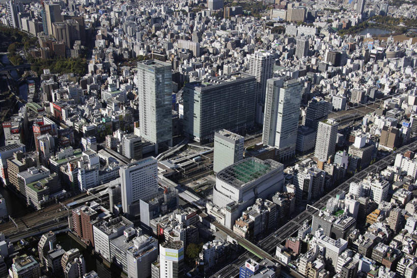 无人,家,高楼大厦,横图,俯视,航拍,室外,白天,度假,美景,植物,城市风光,城市,大厦,建筑,摩天大楼,东京,日本,亚洲,阴影,光线,影子,房屋,屋子,景观,公寓,建筑群,娱乐,建设,洋房,楼房,住宅,树,树木,绿色,阳光,自然,享受,休闲,景色,放松,千代田区,生长,成长,鸟瞰,秋叶原,东亚,本州,关东地方,本州岛,日本国,东京都,彩图,高角度拍摄,房子,大楼,高层建筑,高楼,摩天楼