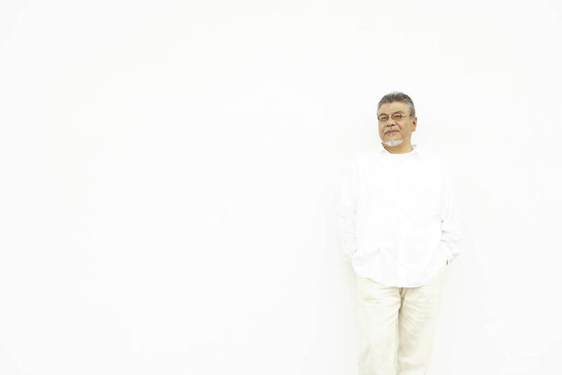 东方人,胡须,一个人,站,横图,室内,白天,白色背景,正面,西装,亚洲,仅一个男性,仅一个人,仅一个中年男性,阴影,套装,服装,裤子,正装,反射,影子,注视,休闲装,职业装,黄种人,衣服,观察,看,站着,休闲,休闲服,摄影,服饰,影棚,观看,西裤,察看,双手插袋,关注,手插袋,双手抄兜,双手放兜,男人,男性,中年男性,亚洲人,山羊胡,胡子,插兜,两手抄兜,两手放兜,手插兜,手放口袋,站立,半身,彩图,影棚拍摄,拍摄,手抄兜