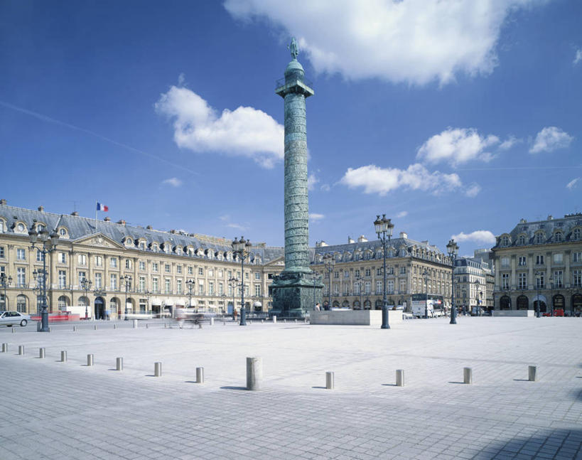 无人,家,横图,室外,白天,正面,旅游,度假,标志建筑,道路,地标,建筑,路,法国,巴黎,欧洲,阴影,光线,影子,柱子,房屋,屋子,云,云朵,小路,交通,首都,云彩,娱乐,建设,楼房,住宅,蓝色,白云,蓝天,天空,阳光,天,享受,休闲,旅游胜地,放松,晴朗,西欧,法兰西,法兰西共和国,法兰西第五共和国,法兰西岛,法兰西岛大区,凡登广场,凡顿广场,凡多姆广场,芳登广场,旺多姆广场,晴空,彩图,房子,巴黎省,巴黎市