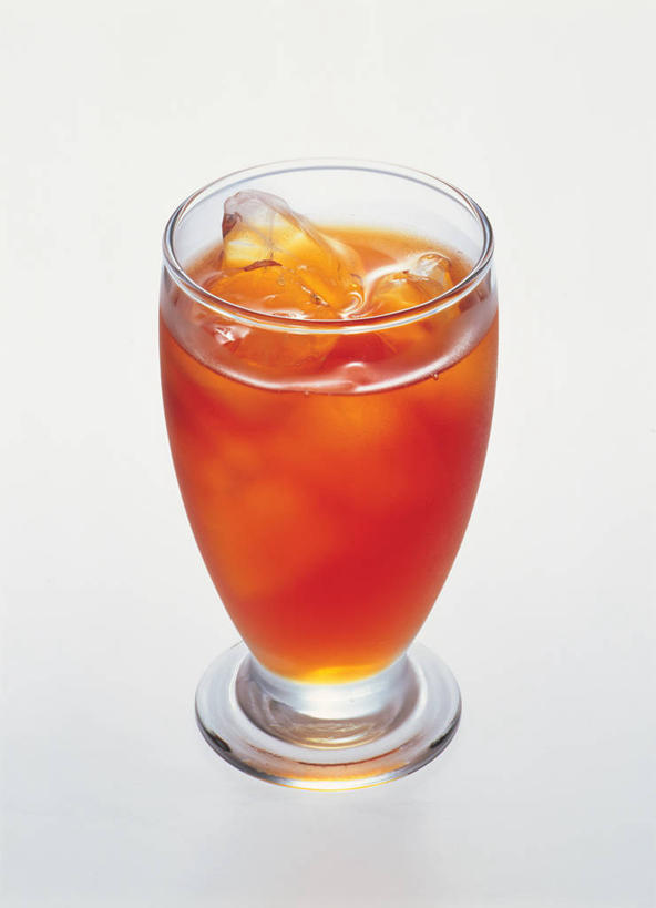 无人,竖图,室内,特写,白天,正面,幸福,茶,杯子,一堆,许多,阴影,堆叠,堆积,灰色背景,反射,影子,冰,红茶,冰块,茶叶,很多,一杯,娱乐,冷冻,玻璃制品,一个,水杯,享受,休闲,温馨,放松,寒冷,乐趣,冰红茶,摄影,影棚,冷藏,单个,堆,冰冷,提神,舒适,醒脑,保鲜,玻璃杯,彩图,影棚拍摄,拍摄