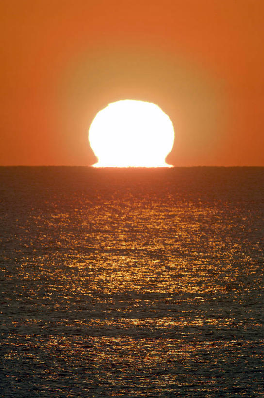 无人,竖图,室外,白天,正面,旅游,度假,海浪,海洋,美景,日落,太阳,日本,亚洲,景观,浪花,水平线,晚霞,霞光,落日,辽阔,海平线,娱乐,天空,自然,海水,黄昏,天,享受,休闲,广阔,橙色,景色,彩霞,放松,一望无际,自然风光,海景,东亚,本州,茨城,茨城县,关东地方,本州岛,日本国,大洗町,无边无际,一马平川,夕照,薄暮,大海,风浪,海,海水的波动,近岸浪,涌浪,夕阳,彩图,傍晚,水天相接,水天一线,斜阳