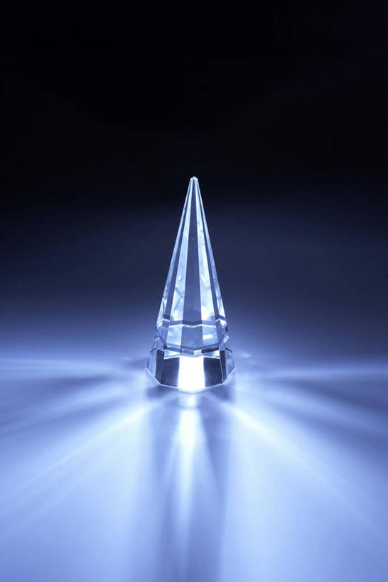 无人,竖图,室内,特写,白天,正面,静物,阴影,黑色背景,反射,固体,结晶,矿石,影子,水晶,一个,晶体,摄影,影棚,单个,贵重,宝石,石英,宝贵,矿物质,二氧化硅,观赏石,彩图,影棚拍摄,拍摄,水晶石