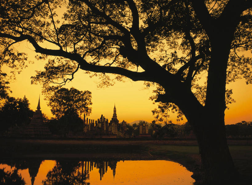 无人,公园,横图,室外,白天,正面,旅游,度假,名胜古迹,日落,植物,标志建筑,地标,建筑,泰国,亚洲,遗迹,晚霞,霞光,落日,背光,古迹,文物,娱乐,建设,古建筑,素可泰,废墟,树,树木,绿色,天空,自然,黄昏,天,享受,休闲,旅游胜地,彩霞,放松,东南亚,生长,成长,逆光,古文明,泰王国,素可泰历史公园,夕照,薄暮,夕阳,彩图,傍晚,素可泰遗址公园,斜阳