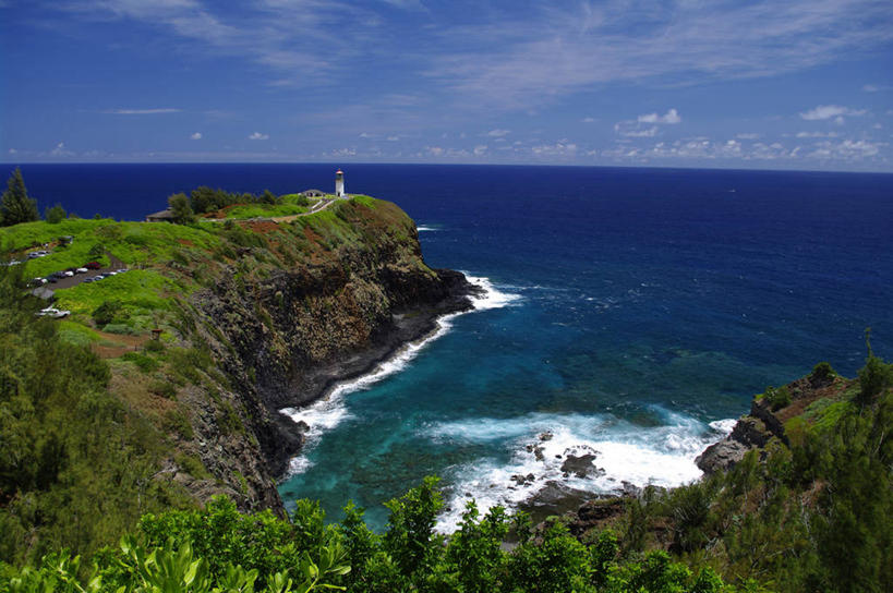 无人,横图,室外,白天,正面,旅游,度假,草地,草坪,岛屿,海浪,海洋,火山,美景,植物,夏威夷,美国,阴影,光线,影子,景观,浪花,水平线,悬崖,云,云朵,辽阔,海平线,云彩,娱乐,草,蓝色,绿色,白云,蓝天,天空,阳光,自然,海水,天,享受,休闲,广阔,景色,放松,晴朗,一望无际,北美,北美洲,自然风光,美洲,海景,夏威夷岛,夏威夷州,爱洛哈之州,北亚美利加洲,亚美利加洲,大岛,绝壁,无边无际,一马平川,基拉韦厄火山,大海,风浪,海,海水的波动,活火山,近岸浪,列岛,群岛,涌浪,诸岛,晴空,彩图,美利坚合众国,水天相接,水天一线