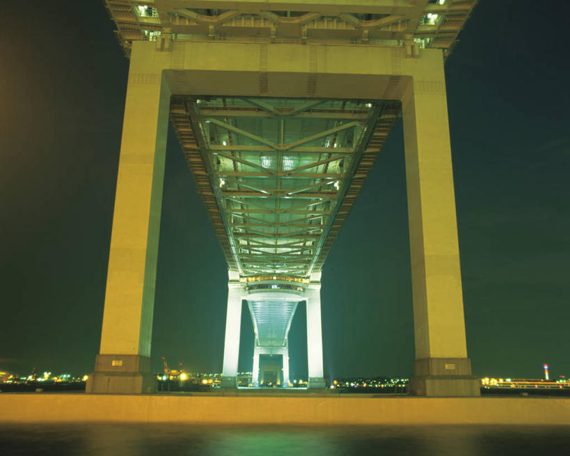无人,横图,室外,夜晚,消失点,长时间曝光,仰视,度假,美景,城市风光,城市,大桥,路灯,桥梁,夜景,照明,神奈川,日本,亚洲,阴影,光线,影子,景观,高架,斜拉桥,桥,灯光,横滨,横滨市,神奈川县,娱乐,横滨海湾大桥,灯,天空,天,享受,休闲,景色,放松,照亮,照明设备,曝光,高架桥,东亚,高架道路,跨线桥,本州,首府,海湾大桥,关东地方,本州岛,日本国,斜张桥,彩图,低角度拍摄,没影点,灭点