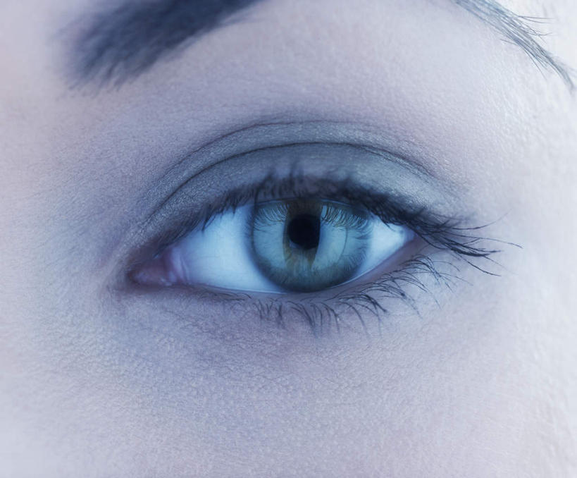 西方人,眼睛,眉毛,睫毛,一个人,横图,室内,特写,白天,正面,欧洲,欧洲人,仅一个年轻女性,仅一个女性,仅一个人,可爱,眼部,眼球,迷人,年轻女性,女人,女性,白种人,睫,眉,眼睫毛,眼眉,半身,彩图,眼眉毛