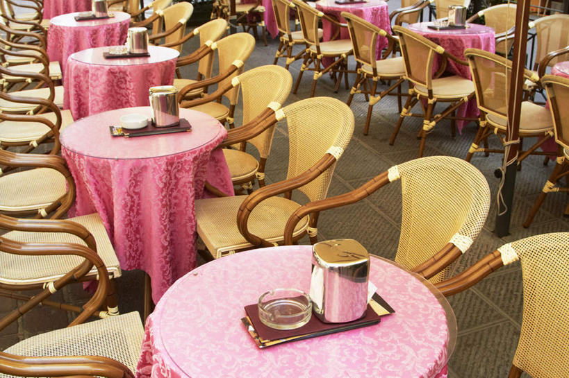 冲浪,无人,俯视,室外,白天,度假,美景,餐桌,桌子,城市风光,城市,餐具,玻璃,意大利,欧洲,一排,许多,阴影,整齐,并列,并排,光线,碟子,盘,影子,景观,娱乐,玻璃制品,排列,阳光,盘子,碟,享受,休闲,景色,放松,餐台,烟灰缸,比萨,比萨省,托斯卡纳,队列,南欧,咖啡店,咖啡屋,平行,意大利共和国,首府,烟碟,烟盅,托斯卡纳大区,彩图,高角度拍摄,咖啡馆