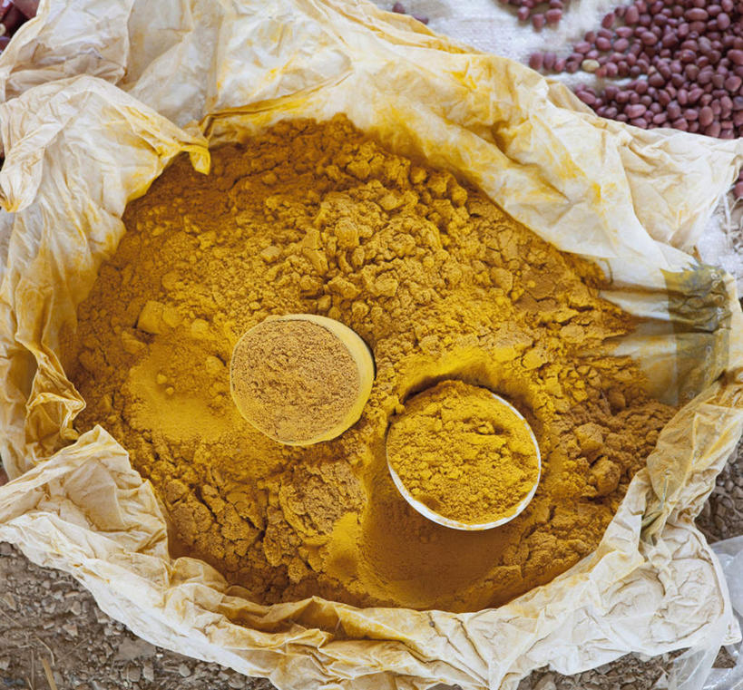 咖哩,无人,横图,俯视,室内,特写,白天,烹饪,袋子,一堆,许多,堆叠,堆积,粉末,纸袋,陶瓷,调料,料理,食品,陶瓷制品,调味品,很多,调味料,咖喱,菜肴,美食,食物,容器,碗,粉,佳肴,储藏,堆,咖喱粉,储存,粉状,粉剂,彩图,高角度拍摄,贮存