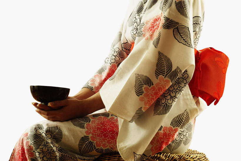 东方人,一个人,跪,捧,横图,室内,白天,白色背景,侧面,民族服装,亚洲,仅一个年轻女性,仅一个女性,仅一个人,和服,服装,陶瓷,陶瓷制品,黄种人,一个,衣服,容器,碗,摄影,服饰,影棚,单个,储藏,衣着,储存,穿着,吴服,唐草,唐花,唐锦,衣饰,年轻女性,女人,女性,亚洲人,端,端着,跪着,捧着,手捧,半身,彩图,影棚拍摄,传统服装,民俗服,拍摄,贮存