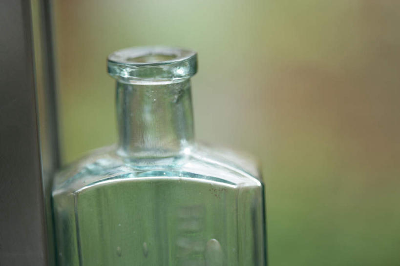 无人,横图,室内,特写,白天,正面,窗户,静物,朦胧,模糊,透明,罐子,玻璃窗,玻璃制品,一个,玻璃瓶,瓶子,单个,通明,彩图