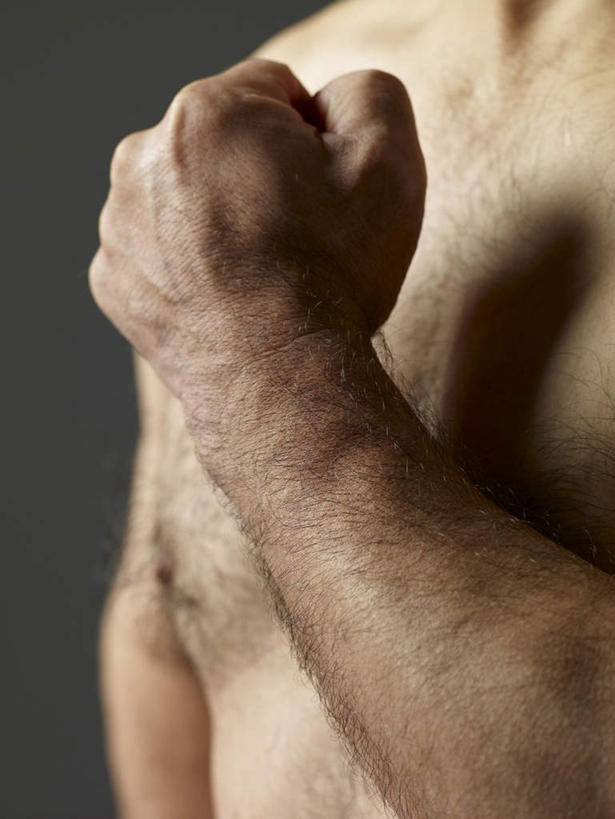 东方人,拳,一个人,站,竖图,室内,特写,白天,正面,亚洲,仅一个男性,仅一个人,仅一个中年男性,握,灰色背景,黄种人,鼓励,裸露,加油,站着,打气,握着,摄影,影棚,鼓舞,裸,男人,男性,中年男性,亚洲人,拳头,站立,半身,彩图,影棚拍摄,拍摄