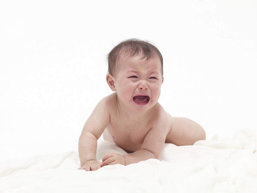 东方人,婴儿,儿童,一个人,哭,横图,室内,白天,白色背景,正面,纯洁,纺织品,亚洲,仅一个人,阴影,装饰,反射,毛毯,毯子,影子,注视,黄种人,裸露,纺织,小孩,垫子,观察,看,温暖,可爱,眼泪,摄影,活泼,影棚,观看,华丽,修饰,点缀,察看,泪水,关注,宝宝,裸,纯真,烂漫,无邪,衬托,美观,雅致,雅观,伶俐,天真,亚洲人,孩子,彩图,全身,影棚拍摄,哭泣,哭啼,拍摄