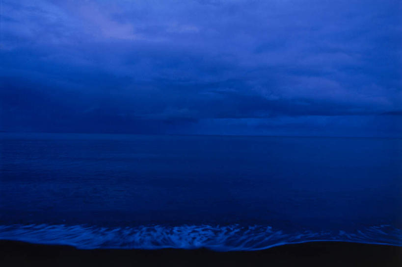 无人,横图,室外,夜晚,正面,旅游,度假,海浪,海洋,美景,沙滩,沙子,海岸,景观,浪花,水平线,云,云朵,辽阔,海平线,沙地,云彩,娱乐,蓝色,白云,蓝天,天空,自然,海水,天,享受,休闲,广阔,景色,放松,一望无际,自然风光,海景,无边无际,一马平川,高积云,大海,风浪,海,海水的波动,海滩,近岸浪,涌浪,彩图,水天相接,水天一线