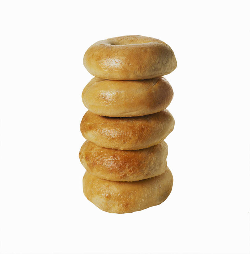 点心,面包,无人,竖图,室内,特写,白天,白色背景,正面,五个,一排,许多,整齐,食品,面点,食物,糕点,排列,摄影,影棚,堆,队列,百吉饼,贝果面包,彩图,影棚拍摄,拍摄