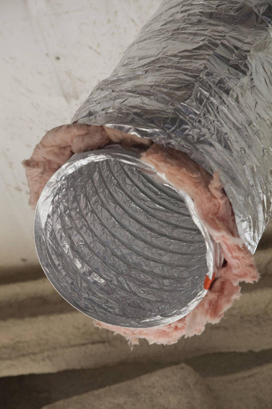 无人,竖图,俯视,室内,特写,白天,静物,金属制品,阴影,朦胧,模糊,反射,金属,管子,影子,塑料,管道,塑料制品,塑料管,铝,PVC管,彩图,高角度拍摄,合成材料,延性,展性,轻金属