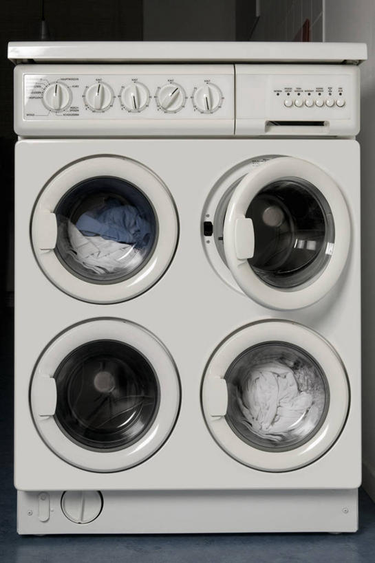 无人,竖图,室内,特写,白天,正面,静物,阴影,服装,反射,电器,影子,衣服,四个,服饰,洗衣机,家电,家用电器,衣着,穿着,衣饰,清洗,洗涤,彩图