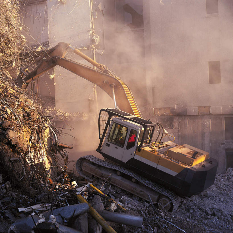 无人,家,方图,室外,白天,正面,技术,建筑,一辆,许多,阴影,朦胧,模糊,飘扬,光线,影子,房屋,屋子,垃圾,尘埃,楼房,住宅,车,施工,阳光,交通工具,机械,工程车,飘逸,灰尘,尘土,工程,载具,飞扬,推土机,交通运输,工作车,施工车,彩图,房子