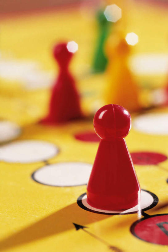 无人,竖图,室内,特写,白天,正面,游戏,静物,玩具,阴影,朦胧,模糊,光线,影子,玩,娱乐,旗子,休闲,益智,活动,发泄,消遣,智力,宣泄,玩耍,嬉戏,彩图