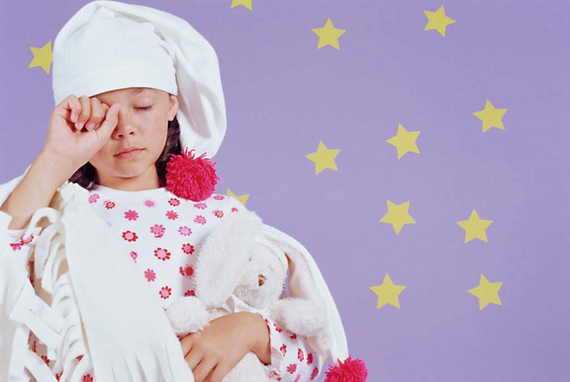 西方人,儿童,脸,头,脸颊,手,一个人,闭眼,抱,横图,室内,特写,白天,正面,纯洁,哺乳动物,帽子,纺织品,欧洲,欧洲人,双手,仅一个女性,仅一个人,阴影,紫色背景,装饰,光线,兔子,毛毯,毯子,玩偶,影子,墙,星星,礼帽,肩膀,墙壁,墙面,纺织,小孩,动物,垫子,仅一个小孩,温暖,星形,手部,可爱,童年,童趣,摄影,影棚,抱着,华丽,修饰,兔,点缀,搂着,揉眼,五角形,童真,烂漫,无邪,衬托,美观,雅致,雅观,天真,女孩,女人,女性,白种人,孩子,头部,脸部,脸蛋,面部,五角星,闭眼睛,闭着眼,闭着眼睛,搂,搂抱,半身,彩图,影棚拍摄,拍摄,女生