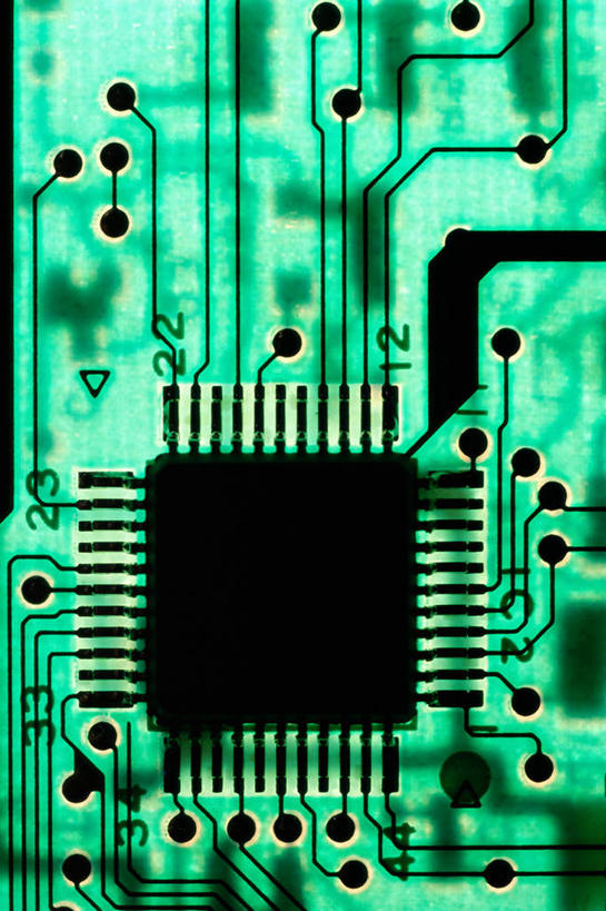 无人,竖图,室内,特写,白天,正面,机器,静物,绿色背景,阴影,光线,纹路,电路板,纹理,影子,机械,芯片,电板,肌理,彩图