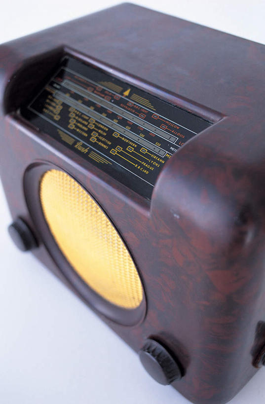 无人,竖图,俯视,室内,特写,白天,白色背景,静物,阴影,光线,影子,设备,一个,收音机,摄影,影棚,单个,古董,信号,无线电,广播,无线电技术,彩图,高角度拍摄,影棚拍摄,拍摄