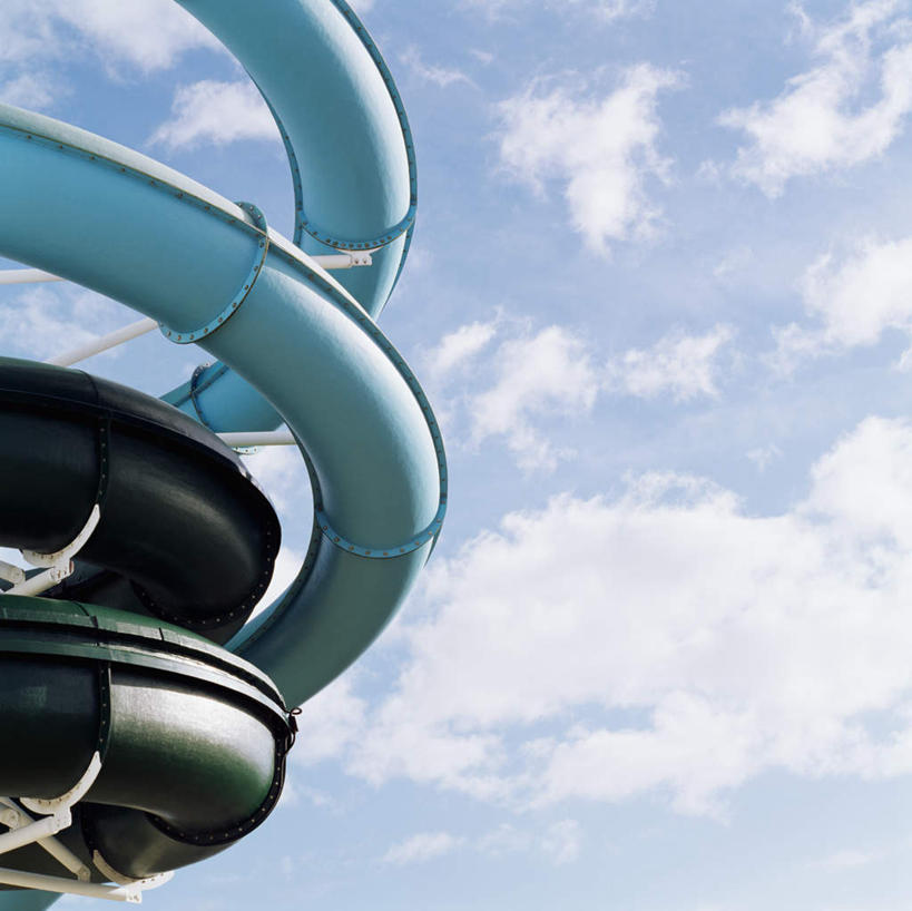 无人,横图,室外,白天,仰视,旅游,度假,游戏,美景,玩具,阴影,弯曲,光线,纹路,纹理,影子,景观,云,云朵,玩,云彩,娱乐,运动器械,蓝色,白云,蓝天,天空,阳光,自然,天,享受,休闲,滑滑梯,滑梯,景色,放松,益智,晴朗,活动,发泄,消遣,智力,自然风光,肌理,宣泄,晴空,玩耍,嬉戏,彩图,低角度拍摄