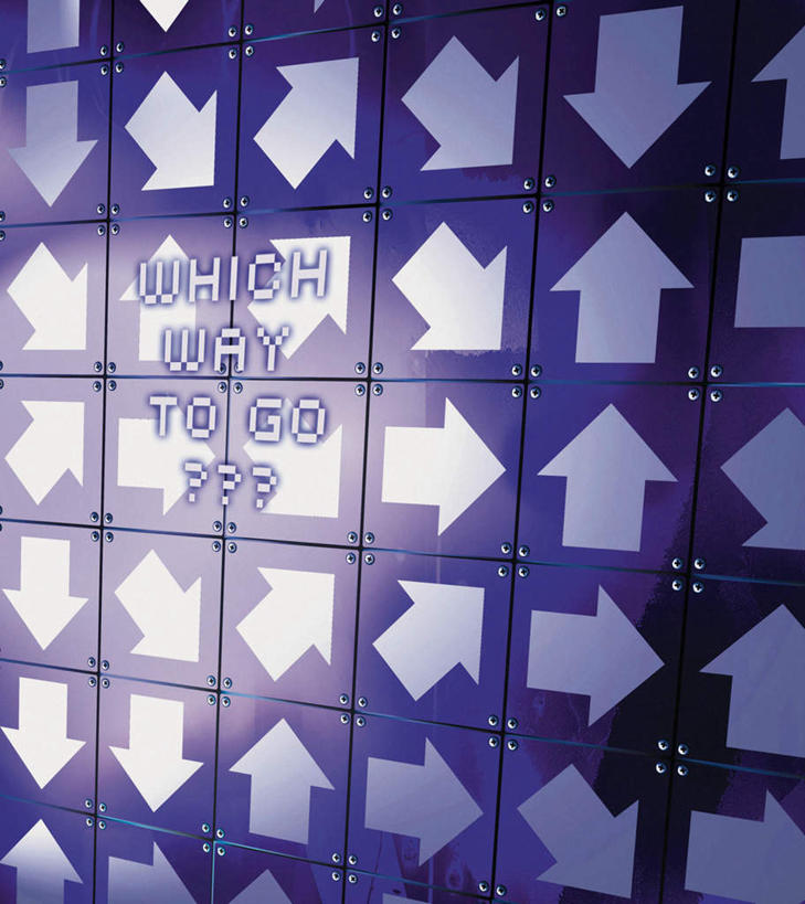 无人,竖图,室内,白天,正面,数码,科技,一排,阴影,整齐,并列,并排,网络,英文,标志,文字,字符,字母,高光,几何,计算机图形,合成,方向,标识,箭头,排列,英文字母,疑惑,电脑合成图,数码合成图,挑选,指向,队列,选择,平行,写实,具体,具象,簇,迷惑,迷惘,蛊惑,彩图