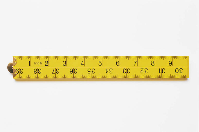 无人,横图,俯视,室内,特写,白天,白色背景,静物,不锈钢,测量,标志,不锈钢制品,数字,文字,字符,刻度,标识,一个,黄色,尺,直尺,摄影,阿拉伯数字,影棚,单个,钢尺,测量工具,尺子,衡量,绘图,比例,测绘,量具,量仪,标度,彩图,高角度拍摄,影棚拍摄,拍摄