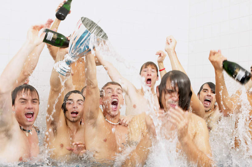 葡萄酒,西方人,伙伴,朋友,运动员,站,举,笑,大笑,横图,室内,白天,白色背景,正面,奢侈,快乐,兴奋,友谊,合作,团队,水,卫生间,浴室,重庆,欧洲,中国,欧洲人,亚洲,握,飞溅,溅,液体,水滴,许多人,浪漫,拿,拿着,注视,裸露,酒,水珠,饮料,香槟,观察,看,托,站着,张嘴,一群人,诱惑,战略,握着,摄影,影棚,观看,察看,关注,喷洒,裸,张大嘴巴,东亚,中华人民共和国,西南地区,哈哈大笑,联合,合谋,气泡酒,起泡酒,汽酒,重庆市,渝,江北区,配合,协作,男人,男性,年轻男性,白种人,淋浴房,张开嘴,体育运动员,运动选手,举起,举手,举着,向上举,向上伸,向上托,站立,半身,彩图,影棚拍摄,高兴,欢笑,狂笑,拍摄,冲凉房,沐浴间,沐浴室