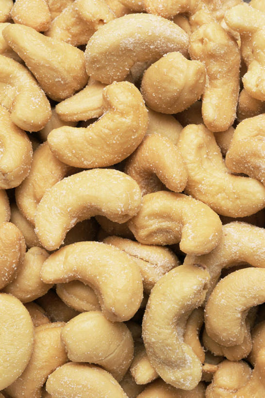 无人,竖图,俯视,室内,特写,白天,桌面,桌子,一堆,许多,堆叠,堆积,木制,坚果,很多,木制品,干果,摄影,影棚,堆,腰果,鸡腰果,介寿果,彩图,高角度拍摄,影棚拍摄,拍摄