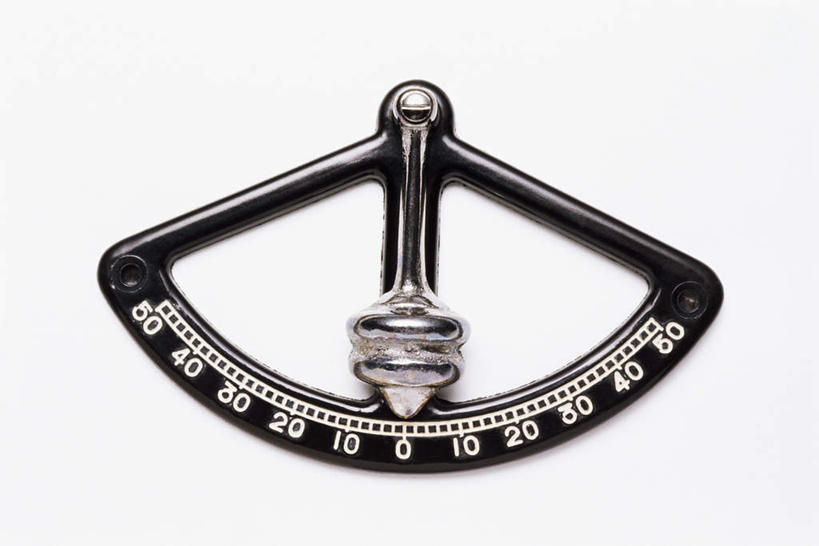 无人,横图,俯视,室内,特写,白天,白色背景,锻炼,运动,静物,阴影,反射,测量,影子,刻度,运动器械,一个,黑色,尺,塑料制品,健身器械,角度,摄影,影棚,单个,测量工具,量角器,尺子,衡量,绘图,健身器材,比例,测绘,量具,量仪,标度,量角尺,体育,彩图,高角度拍摄,影棚拍摄,健身,拍摄,运动器材