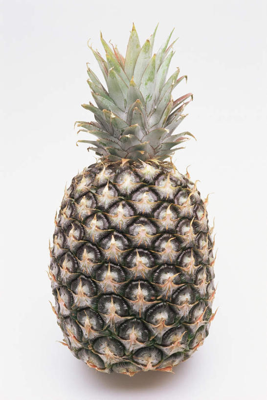 无人,竖图,俯视,室内,特写,白天,白色背景,菠萝,水果,阴影,新鲜,反射,影子,生食,食品,果实,食物,一个,摄影,有机食品,绿色食品,影棚,单个,凤梨,彩图,高角度拍摄,影棚拍摄,拍摄