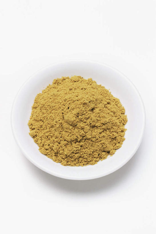 无人,竖图,俯视,室内,特写,白天,白色背景,一堆,许多,阴影,堆叠,堆积,反射,粉末,影子,陶瓷,调味,香料,佐料,陶瓷制品,很多,一个,容器,碗,粉,摄影,影棚,单个,储藏,堆,枯茗,孜然,储存,安息茴香,作料,粉状,粉剂,彩图,高角度拍摄,影棚拍摄,拍摄,贮存