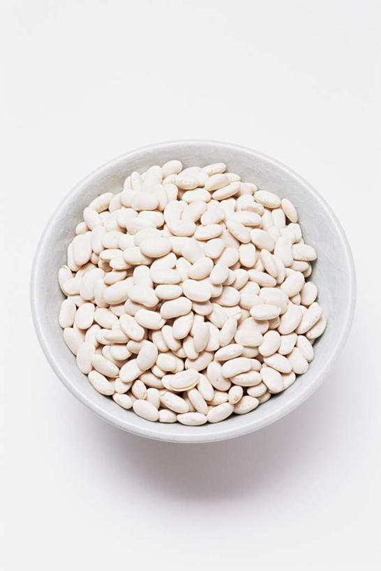 无人,竖图,俯视,室内,特写,白天,白色背景,蔬菜,一堆,阴影,堆叠,堆积,新鲜,反射,影子,陶瓷,豆类,食品,陶瓷制品,食物,一个,容器,碗,摄影,有机食品,绿色食品,影棚,单个,储藏,堆,储存,白豆,眉豆,饭豇豆,饭豆,甘豆,彩图,高角度拍摄,影棚拍摄,拍摄,贮存