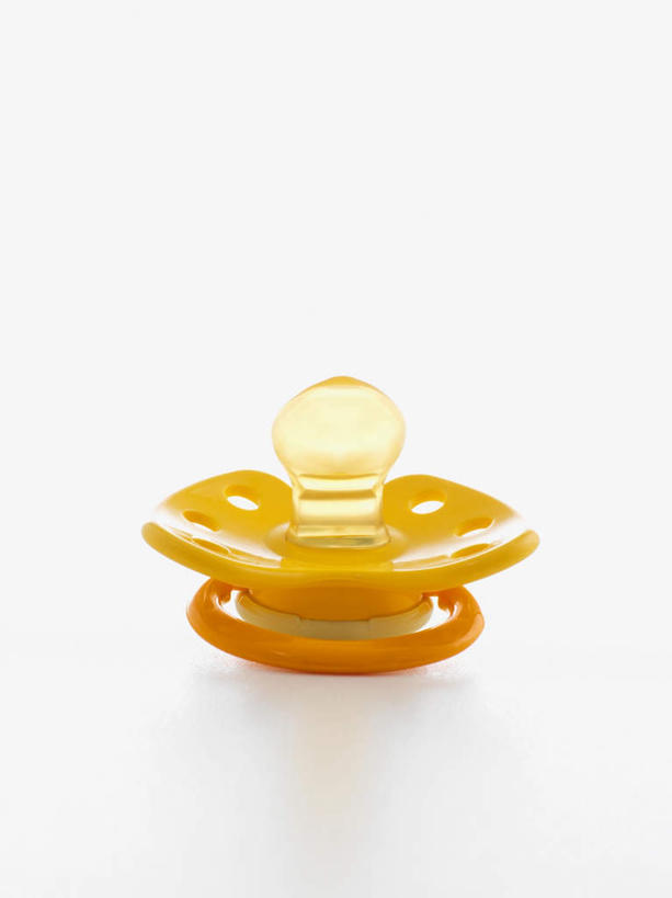 无人,竖图,室内,特写,白天,白色背景,正面,阴影,反射,影子,塑料,一个,黄色,塑料制品,摄影,影棚,单个,奶嘴,彩图,影棚拍摄,拍摄