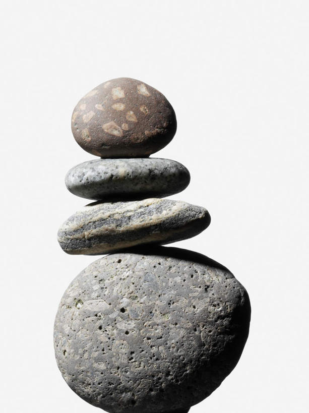 无人,竖图,室内,特写,白天,白色背景,正面,石头,一排,阴影,整齐,反射,石子,影子,排列,鹅卵石,四块,摄影,影棚,堆,队列,按摩石,石块,彩图,影棚拍摄,拍摄